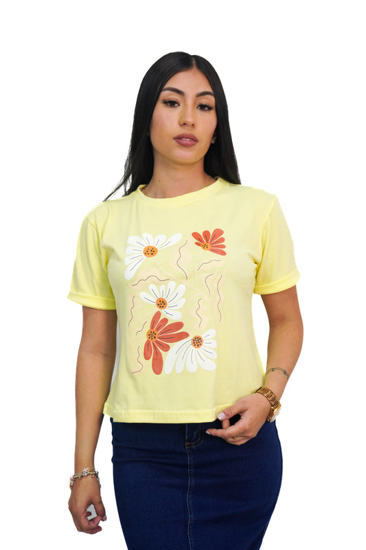Camiseta estampado cuadro de flores manga corta